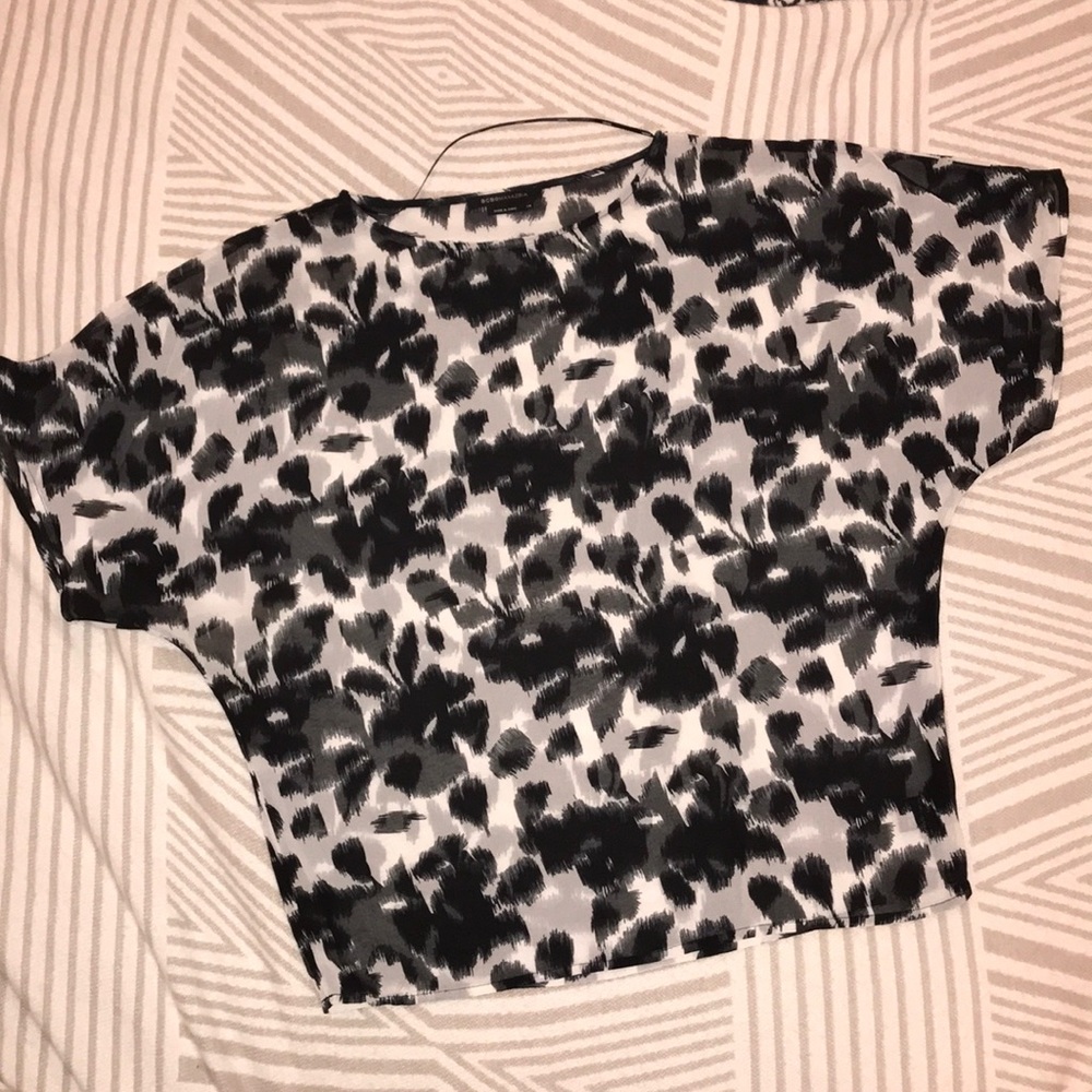 ⭐️Sheer BCBG MAXAZRIA blouse XS